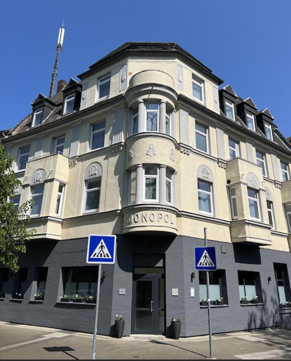 Hotel Monopol Hilden Exterior photo