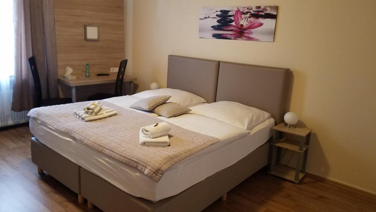 HOTEL MONOPOL HILDEN 3* (Alemanha) - de R$ 519