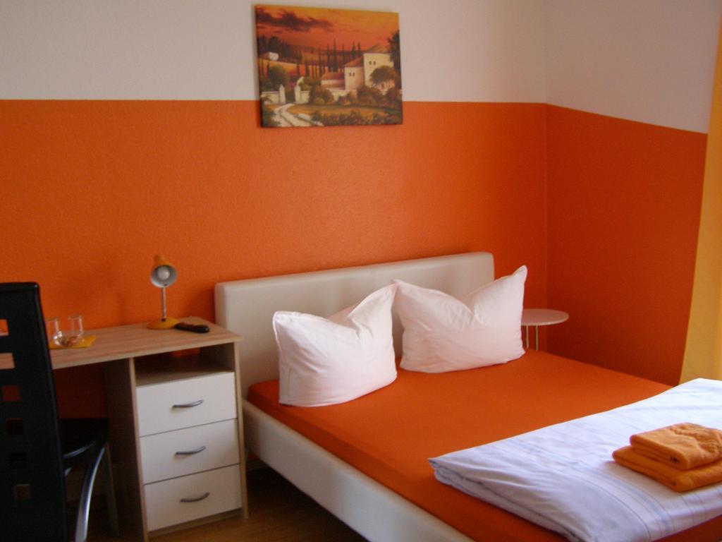 Hotel Monopol Hilden Room photo
